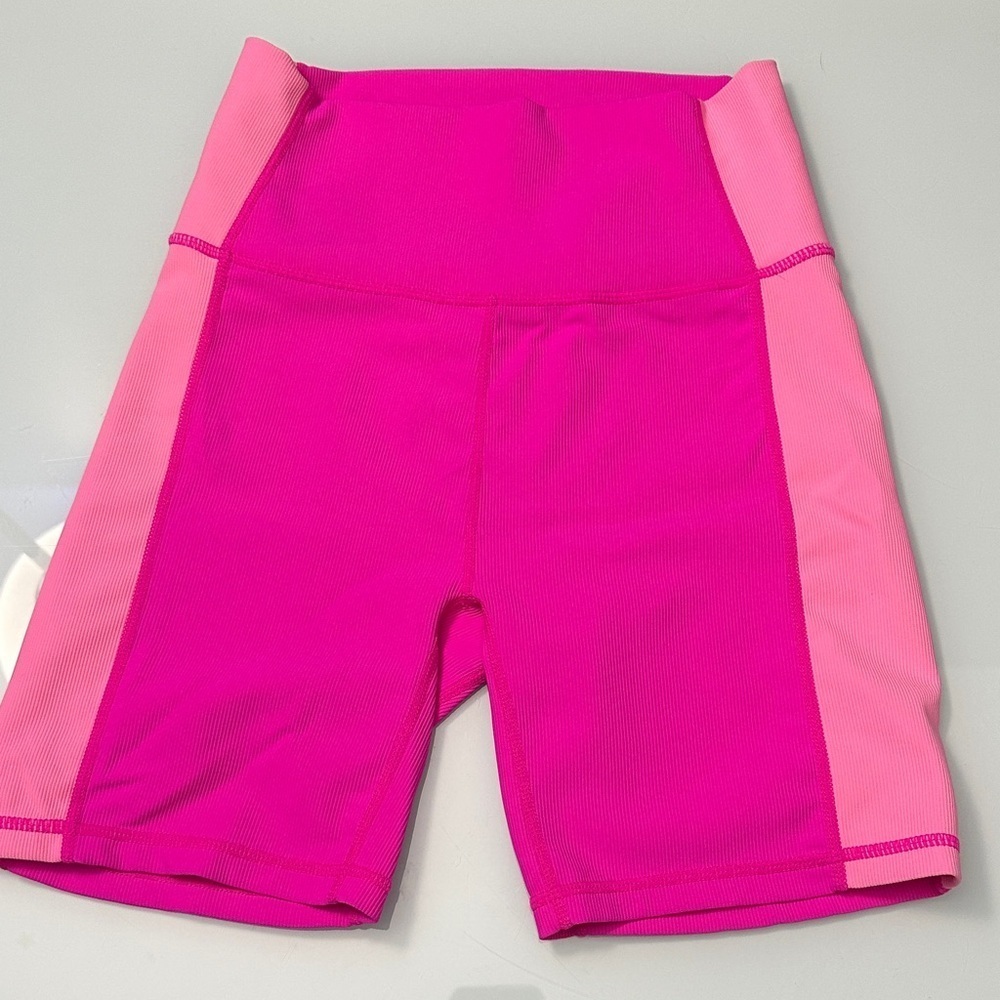 Wilo Pink Ribbed Bike Shorts